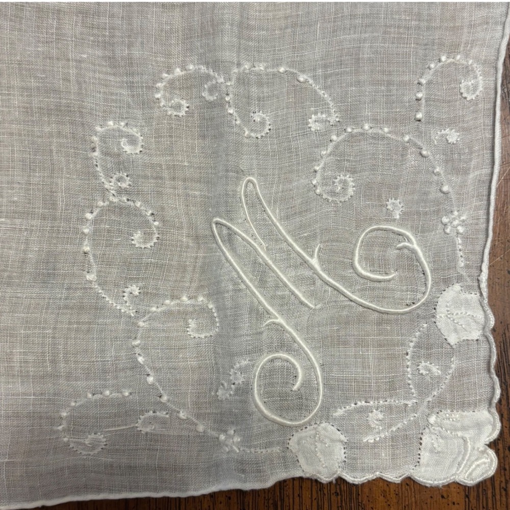 Vintage Off-White Monogram M Embroidered Scalloped Linen Handkerchief